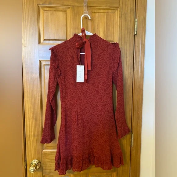 NWT XS Long Sleeve Red Cleobella Mini Dress - Picture 6 of 8